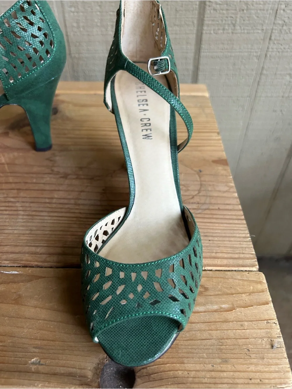 Chelsea Crew Liza Green Peep-Toe Laser Cut High Heel Sandals - Women size 8